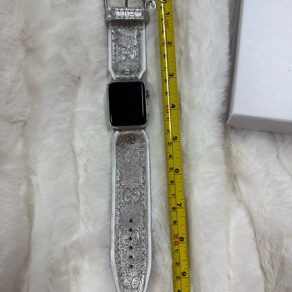 Spark*l Apple Watch Band
Gucci Fabric - Picture 4 of 4